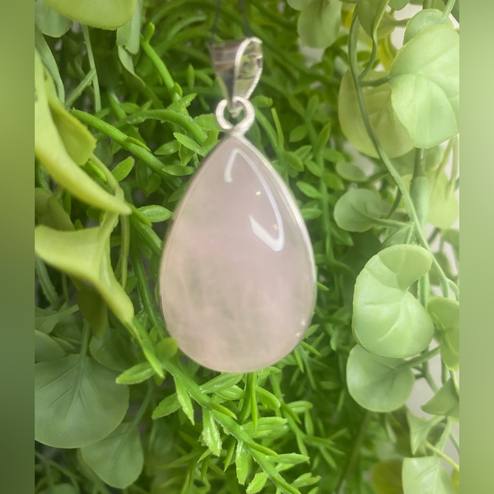 925 & Rose Quartz Pendant